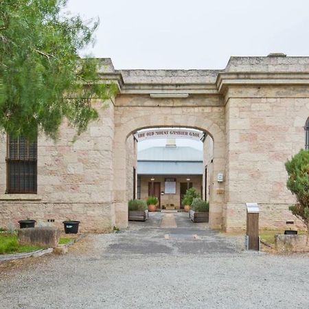 Hotel The Old Mount Gambier Gaol Exterior foto